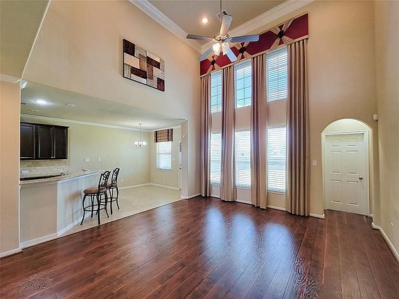 5th image of 18918 Oakland Manor Ln
