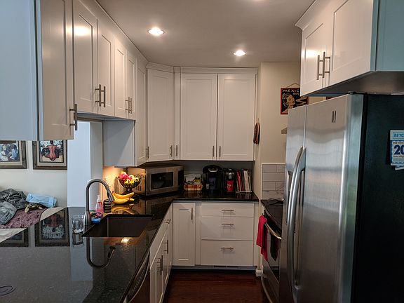 5th image of 15017 Bridgeport Dr
