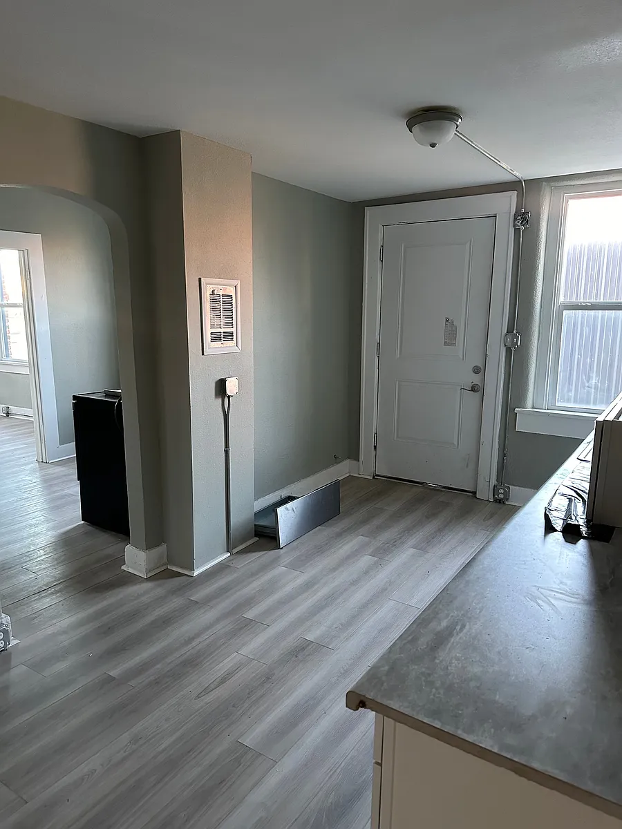 Building Photo - 219 W Myrtle St #1