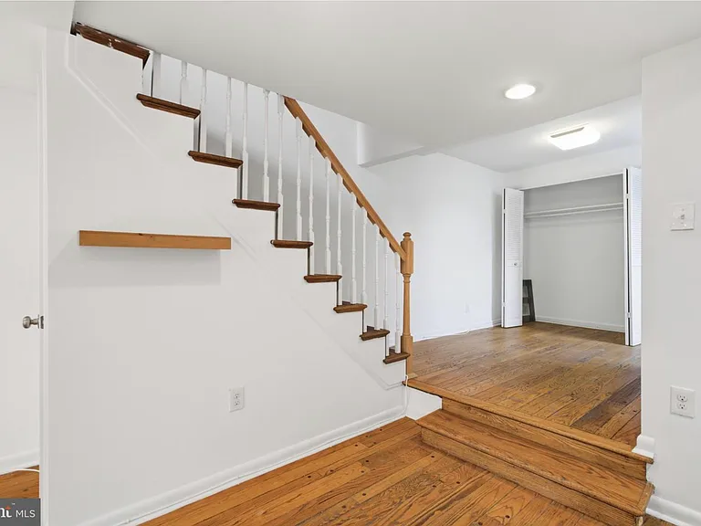747-00 S 2nd St #Penthouse 3F — Photo 7