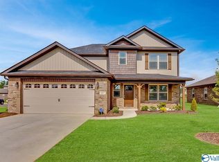 514 Carter Grove Rd, Toney, AL 35773