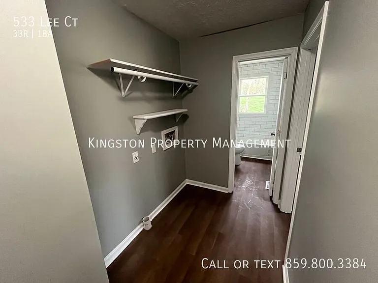 533 Lee Ct — Photo 10
