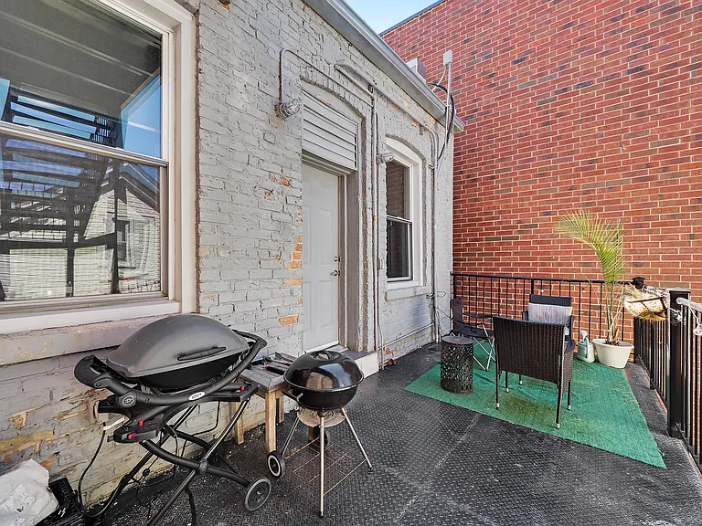 2652 N Halsted St #3F — Photo 9