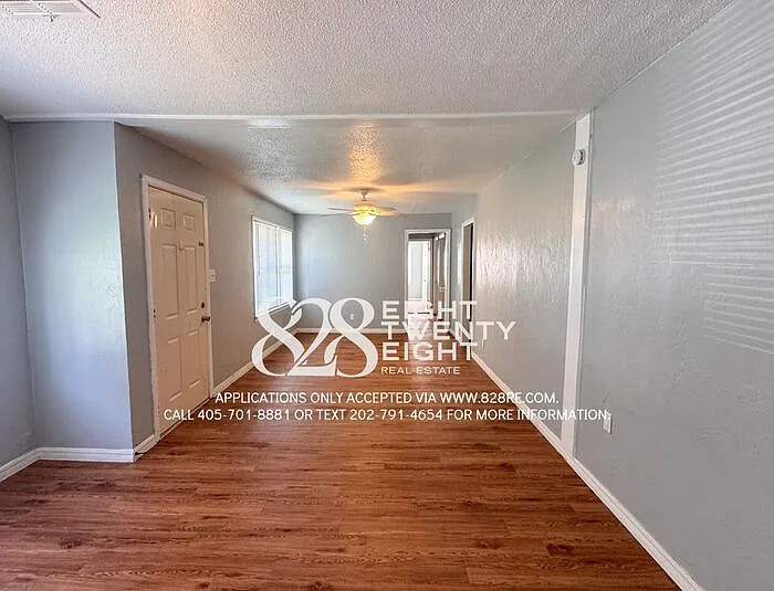 1004 Holly Dr — Photo 5