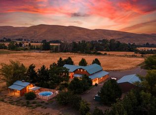 1772 Longmire Ln, Selah, WA 98942