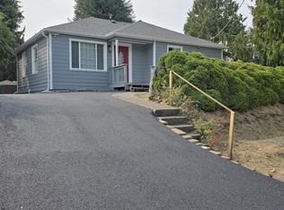 12053 70 Avenue S, Seattle, WA 98178