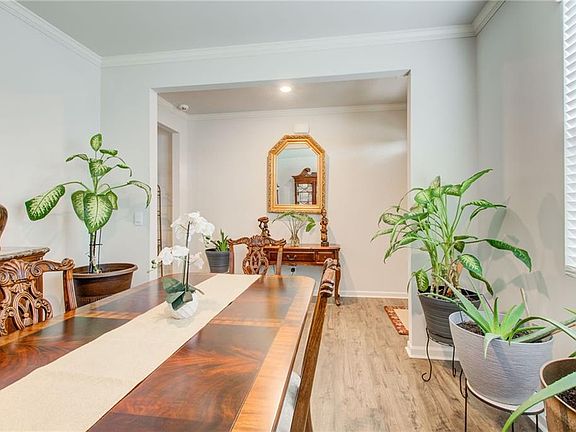 4th image of 8818 Sibella Ct