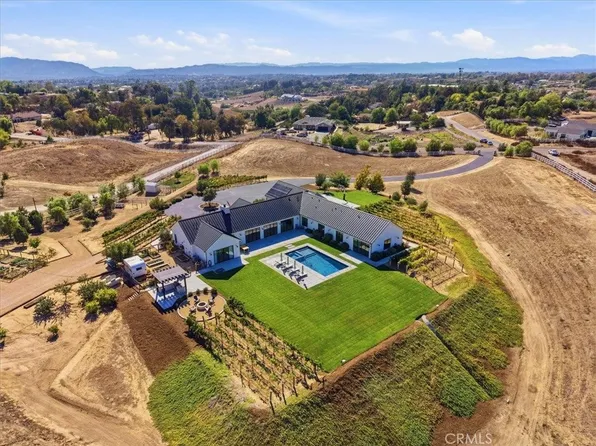 41838 Altanos Rd, Temecula, CA 92592