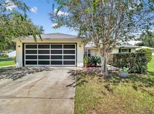 36445 Doral Dr, Grand Island, FL 32735