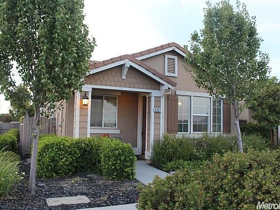 3rd image of 4021 Cataluna Walk