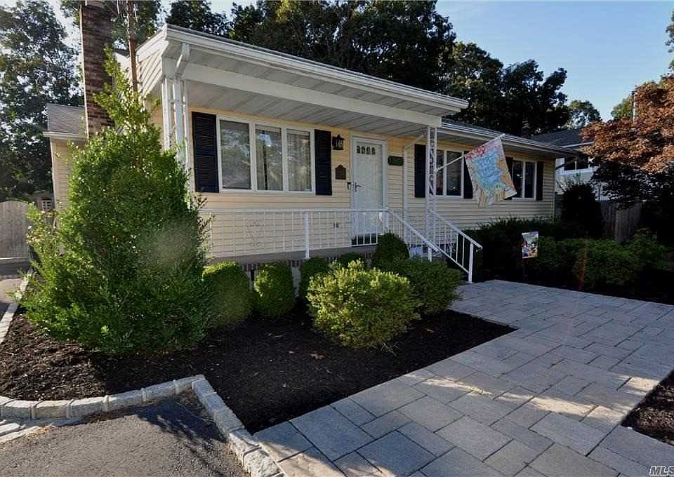1st image of 58 Hewitt Blvd