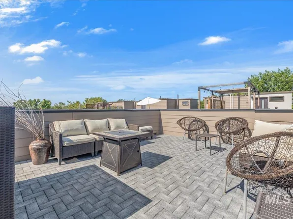 2775 W Stewart Ave, Boise, ID 83702