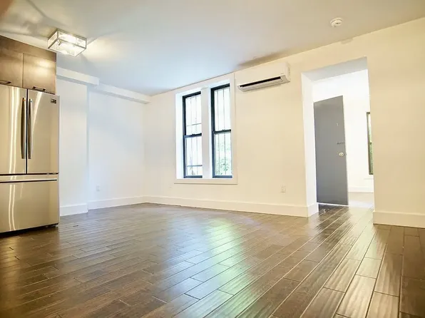 805 Quincy St #1B, Brooklyn, NY 11221