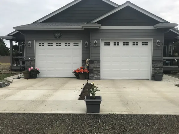 531 Sunset Ave NE #B, Ocean Shores, WA 98569