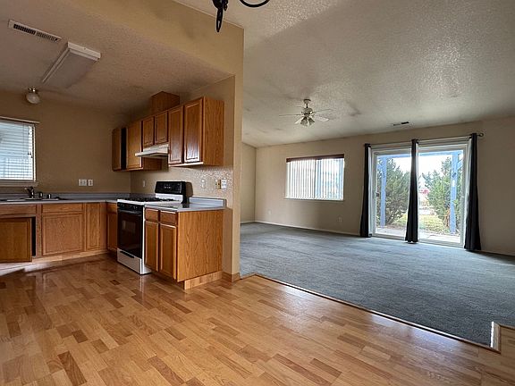 5th image of 470-665 Levee Ln