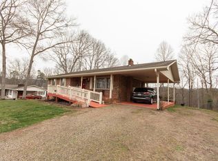 90 Knob Hill Rd, Franklin, NC 28734