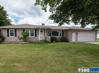 13229 140th St W, Taylor Ridge, IL 61284