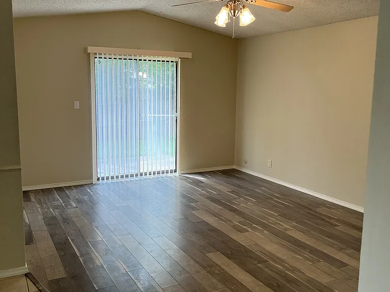 14466 S Oak Ct — Photo 8