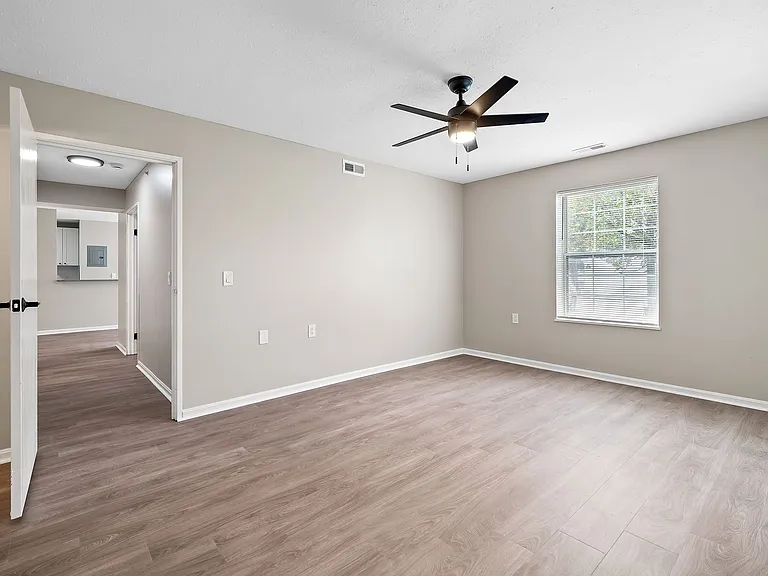 Cherry Tree Village Apartments — Photo 104