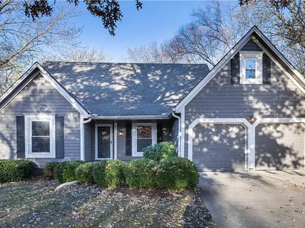 4047 SW Orleans Ct, Lees Summit, MO 64082