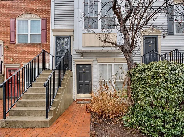 111 Cottonwood Street image 1 of 11