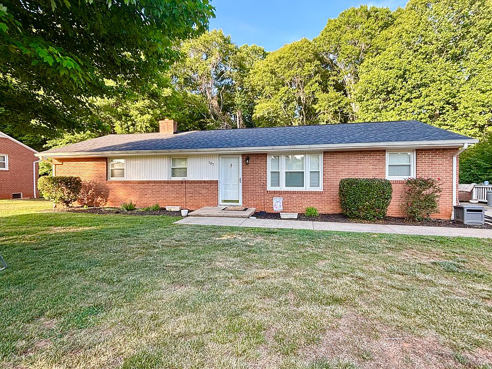 1st image of 107 Lakemont Ct