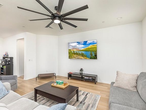 4th image of 25344 Picket Range Way