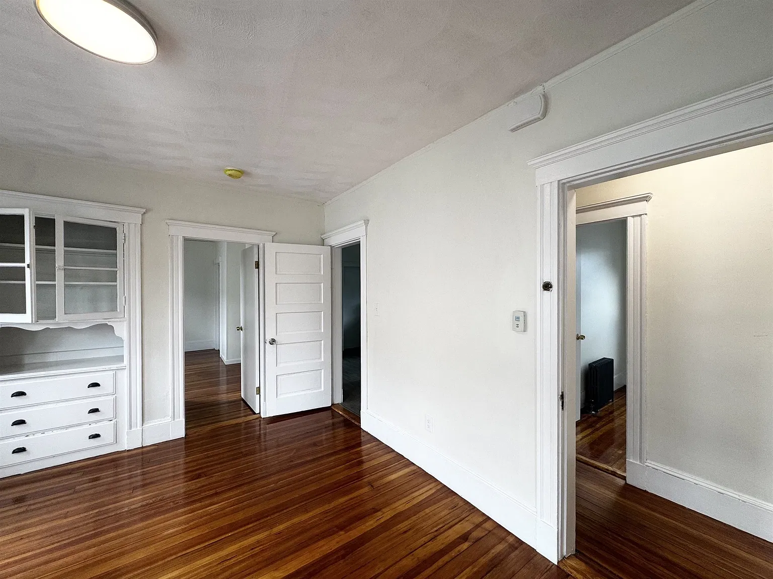 2 bed, $3,000 — Photo 2