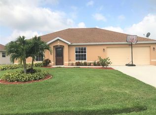 1726 SW Castinet Ln, Port Saint Lucie, FL 34953