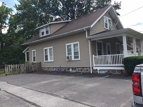 920 Fairfield Rd Photo 1