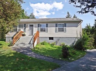 54 Bronson Rd, Poughquag, NY 12570