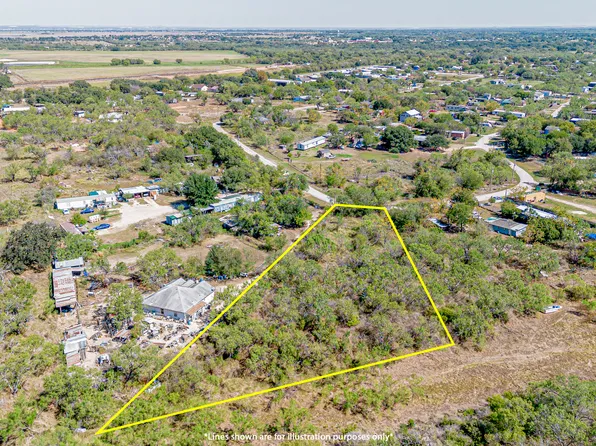 756 County Road 6841 LOT 515, Lytle, TX 78052