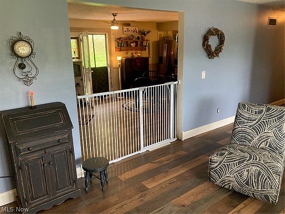 4th image of 202 Ridgewood Blvd