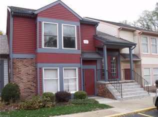 42 1/2 Munroe Falls Ave, Munroe Falls, OH 44262