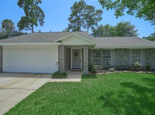 2206 Old Oak Ln, Kingwood, TX 77339