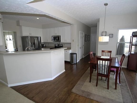 5th image of 6172 Clover Pl