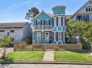 1911 Sealy St, Galveston, TX 77550