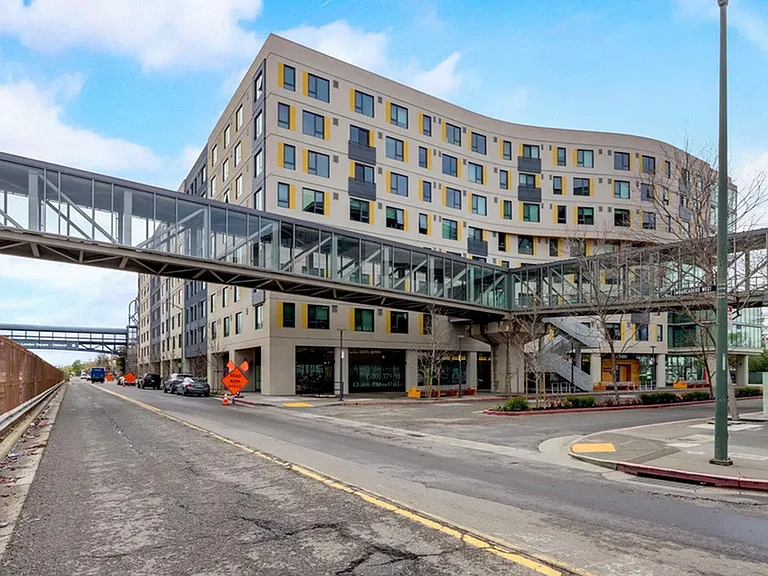 Channel House — Photo 41