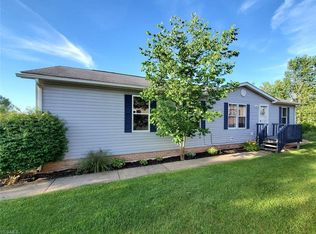 8894 Falcon Dr, Streetsboro, OH 44241