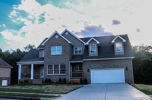 1st image of 411 Glen Oaks Dr