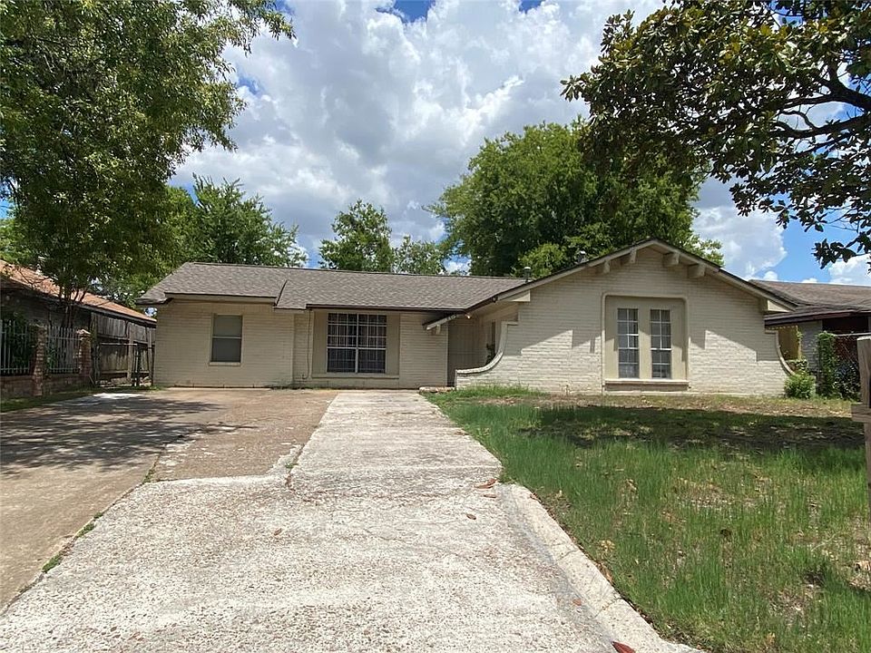 1st image of 3315 Charriton Dr