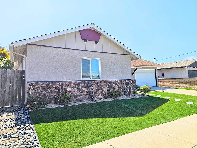 5424 Lodi St — Photo 36