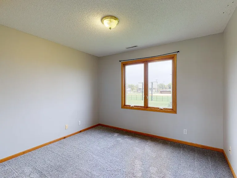 2504 Somerset Dr — Photo 22