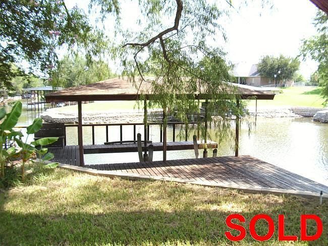 1st image of 3814 Sandy Beach Dr