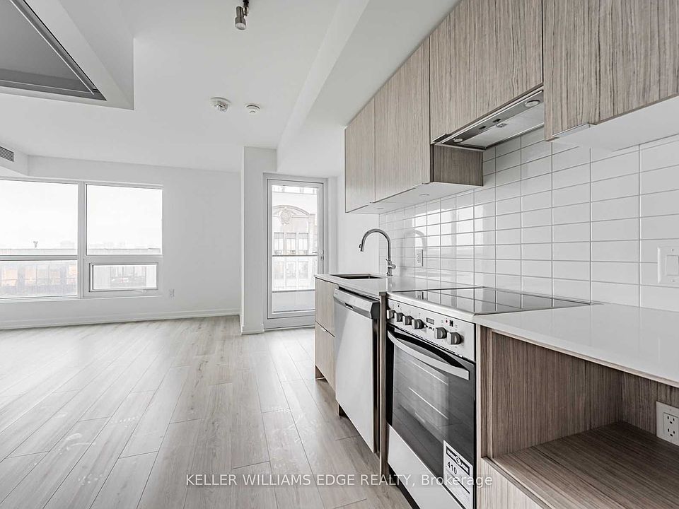 1st image of 395 Bloor St E #1307