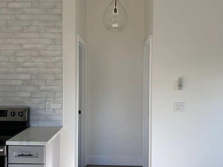 5431 9th Ave — Photo 7