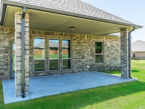 3rd image of 11701 Calvia Ct