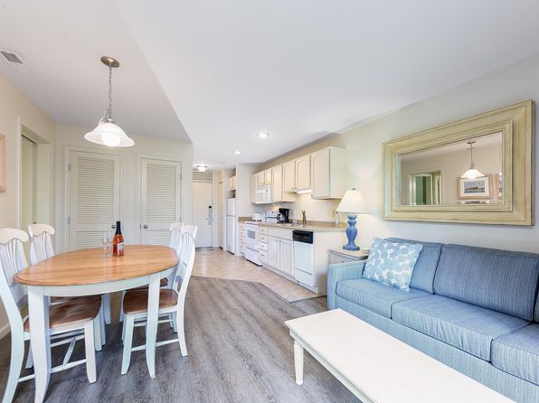 5677 Creeks Xing #5677