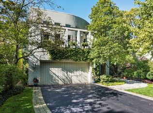 930 Edgemere Ct, Evanston, IL 60202