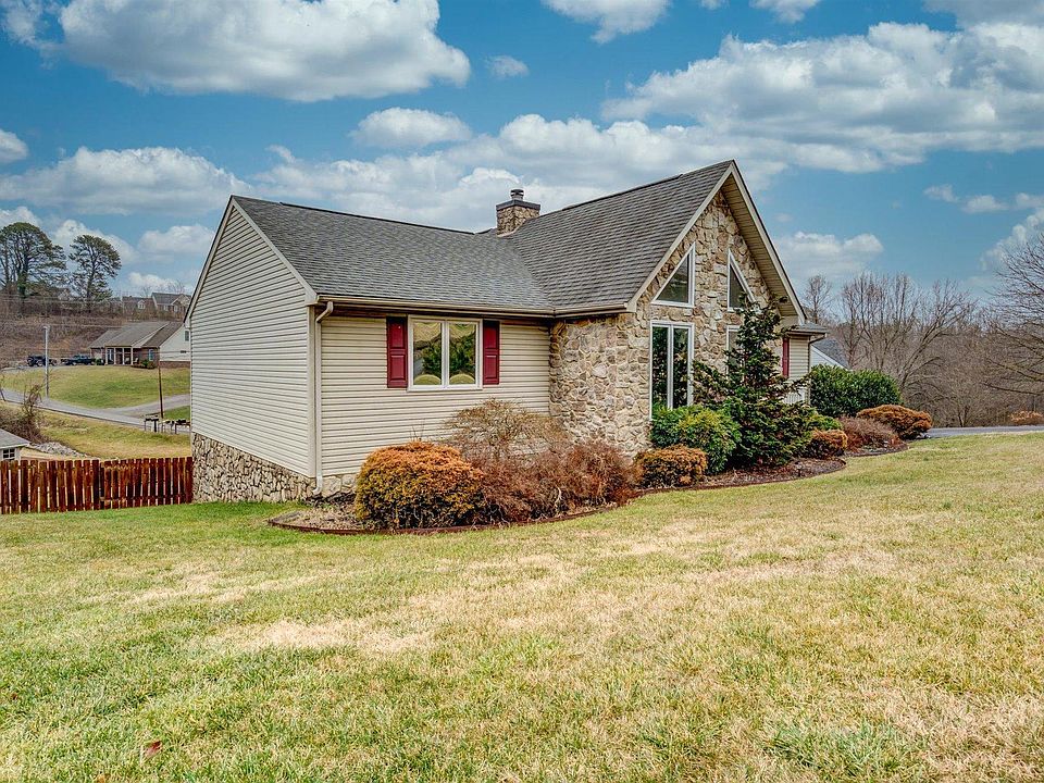 104 Deer Trace Ln, Salem, VA 24153 Zillow